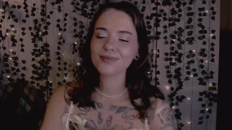 Snapshot of risha_laass chatting on September 2025 08:25:01 PM risha_laass online show from September 2025 08:25:01 PM