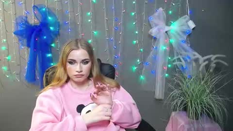 ritakiskis online show from November 2025 08:08:02 PM