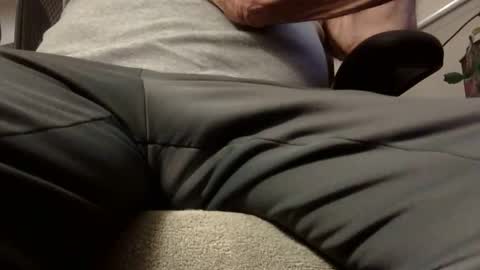 Snapshot of riverskarltc chatting on October 2025 02:42:02 AM RiverskarlTC online show from October 2025 02:42:02 AM