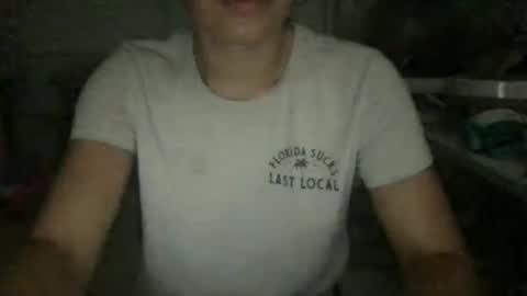 roarmance1 online show from October 2025 03:20:01 PM