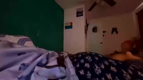 roarmance1 online show from October 2025 05:57:02 PM