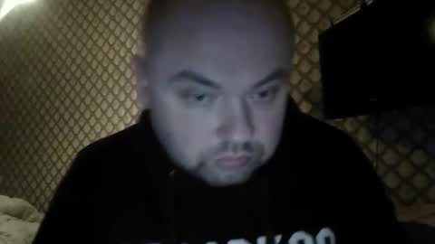 rob18997 online show from November 2025 06:07:01 PM