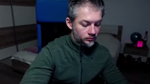 robbyshawz online show from February 2025 09:19:01 AM