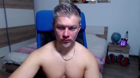 robbyshawz online show from September 2025 04:58:02 AM