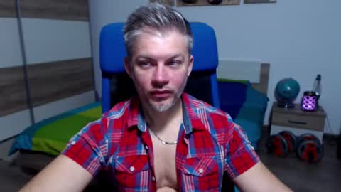 robbyshawz online show from October 2025 04:32:01 AM