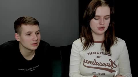 Lisa and Robert  i am online all days 900 am GMT3   online show from December 2024 04:54:01 PM