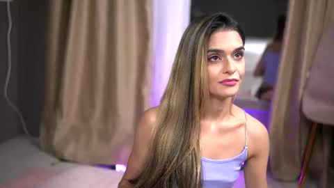 Snapshot of robertarosetti chatting on November 2025 11:21:02 AM Roberta online show from November 2025 11:21:02 AM