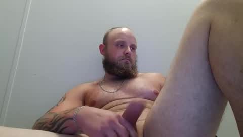 robertd5094 online show from November 2025 03:38:02 PM