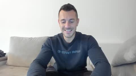 roberto4ever online show from October 2025 01:29:01 PM