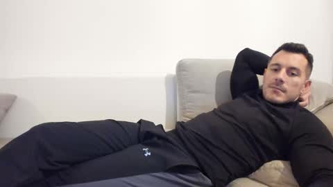 roberto4ever online show from November 2025 05:26:01 PM