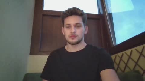 Snapshot of roberto_twink1 chatting on February 2025 05:40:01 AM Roberto online show from February 2025 05:40:01 AM