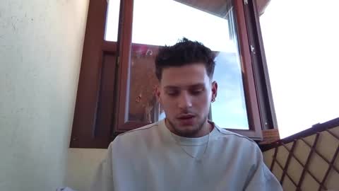 Snapshot of roberto_twink1 chatting on September 2025 10:59:02 AM Roberto online show from September 2025 10:59:02 AM