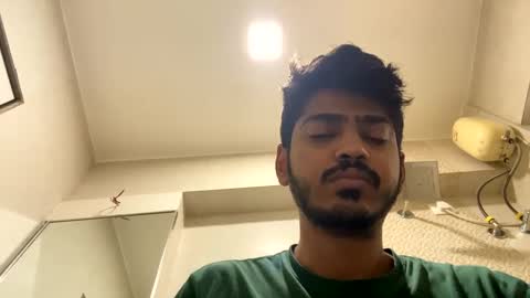 Snapshot of robertsalia220 chatting on February 2025 04:24:02 AM Robertsalia online show from February 2025 04:24:02 AM