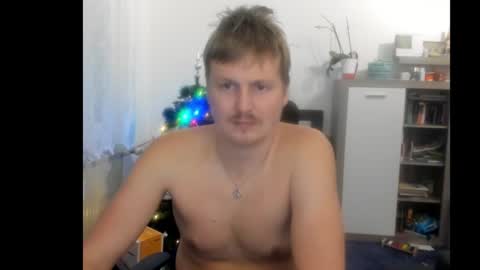 Snapshot of robirt5 chatting on December 2024 06:38:02 PM Bob online show from December 2024 06:38:02 PM