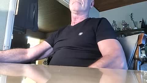 robke1966 online show from December 2024 08:04:02 AM