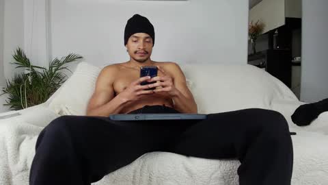 roby_millerr online show from October 2025 07:56:02 PM