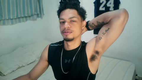 Rocco online show from November 2025 01:01:02 PM