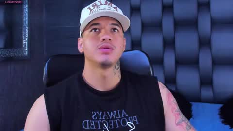 rocco_santos online show from November 2025 02:15:01 PM