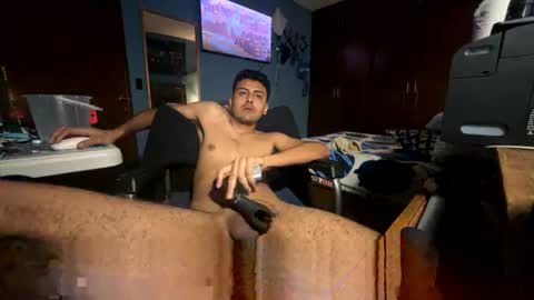 rockdrigo31 online show from November 2025 06:18:02 AM