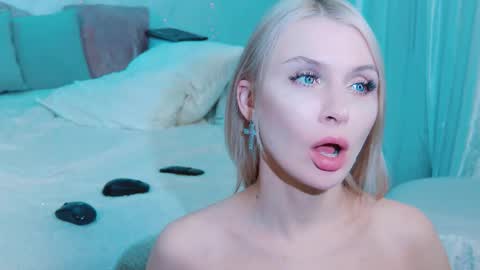 Lina and Den online show from January 2026 03:16:02 PM