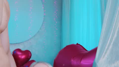 Lina and Den online show from February 2026 06:22:02 AM