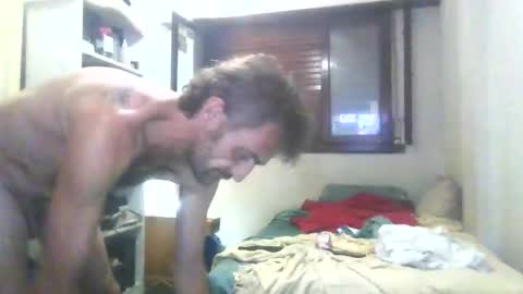 rodrigomolero1982 online show from March 2026 01:45:01 AM