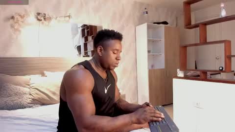Snapshot of rogger_physique chatting on April 2026 02:26:02 AM Rogger online show from April 2026 02:26:02 AM