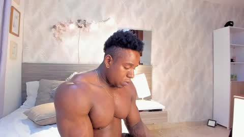 Snapshot of rogger_physique chatting on May 2026 06:08:01 AM Rogger online show from May 2026 06:08:01 AM