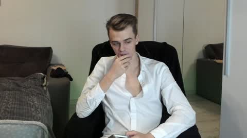 taylor fox online show from January 2025 03:54:02 PM