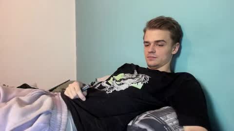 taylor fox online show from September 2025 06:40:02 PM