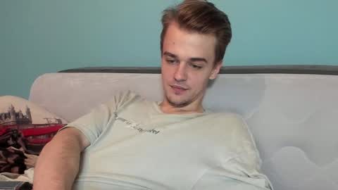 taylor fox online show from September 2025 05:29:02 PM