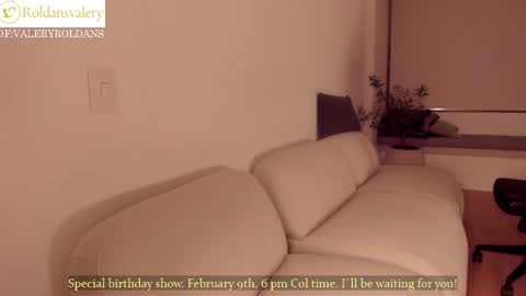 Snapshot of roldansvalery chatting on February 2026 03:43:02 AM Valery Roldans online show from February 2026 03:43:02 AM