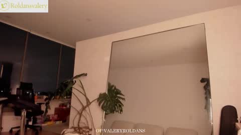 Snapshot of roldansvalery chatting on February 2026 01:32:02 AM Valery Roldans online show from February 2026 01:32:02 AM