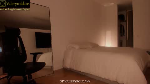 Snapshot of roldansvalery chatting on February 2026 02:08:02 AM Valery Roldans online show from February 2026 02:08:02 AM