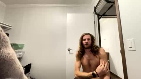Snapshot of rollinintheweeds chatting on December 2025 03:39:01 PM Rollinintheweeds online show from December 2025 03:39:01 PM