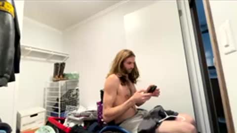 Snapshot of rollinintheweeds chatting on March 2026 02:06:02 PM Rollinintheweeds online show from March 2026 02:06:02 PM