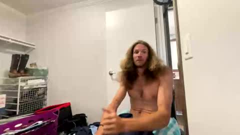 Snapshot of rollinintheweeds chatting on May 2026 01:51:02 PM Rollinintheweeds online show from May 2026 01:51:02 PM