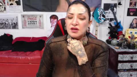 Snapshot of rollyderolandia666 chatting on January 2025 11:34:02 PM Rolly online show from January 2025 11:34:02 PM