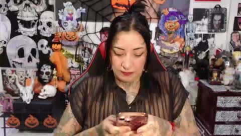 Snapshot of rollyderolandia666 chatting on October 2025 10:44:01 PM Rolly online show from October 2025 10:44:01 PM