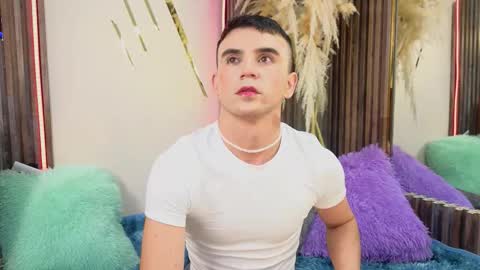   online show from November 2025 12:07:01 PM