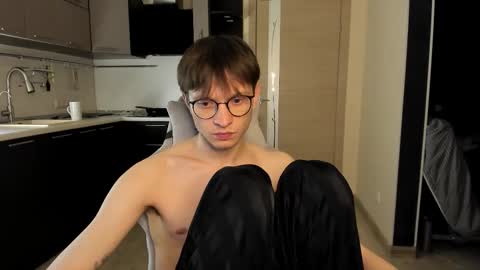 Romeo online show from September 2025 09:37:02 PM