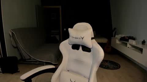 Romeo online show from February 2026 03:15:02 PM