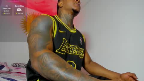 Snapshot of ronnie_777 chatting on December 2025 02:30:01 AM Ronnie 777 online show from December 2025 02:30:01 AM