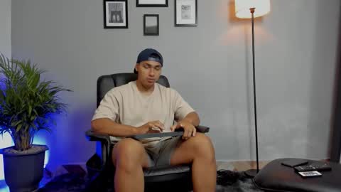 RonnieCanford online show from January 2026 04:56:02 PM