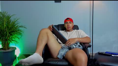 RonnieCanford online show from February 2026 06:26:01 AM