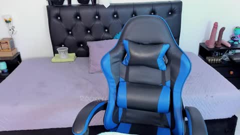    online show from February 2026 09:42:01 PM