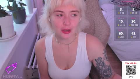 Snapshot of rororo1818 chatting on November 2025 07:53:01 AM reesha . online show from November 2025 07:53:01 AM