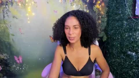 Snapshot of rosa_skinny chatting on May 2026 08:03:02 PM rosa online show from May 2026 08:03:02 PM
