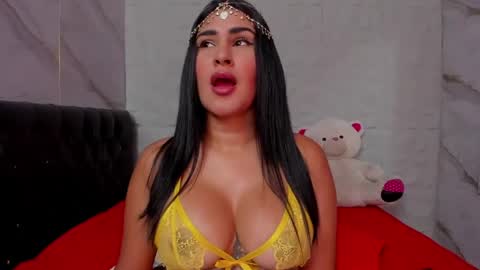 Snapshot of rosalia_04 chatting on May 2026 07:22:02 PM ROSALIA insta rosalia 10hoot online show from May 2026 07:22:02 PM