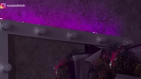 Snapshot of rosaliefetish chatting on February 2025 10:07:01 AM Rosalie online show from February 2025 10:07:01 AM